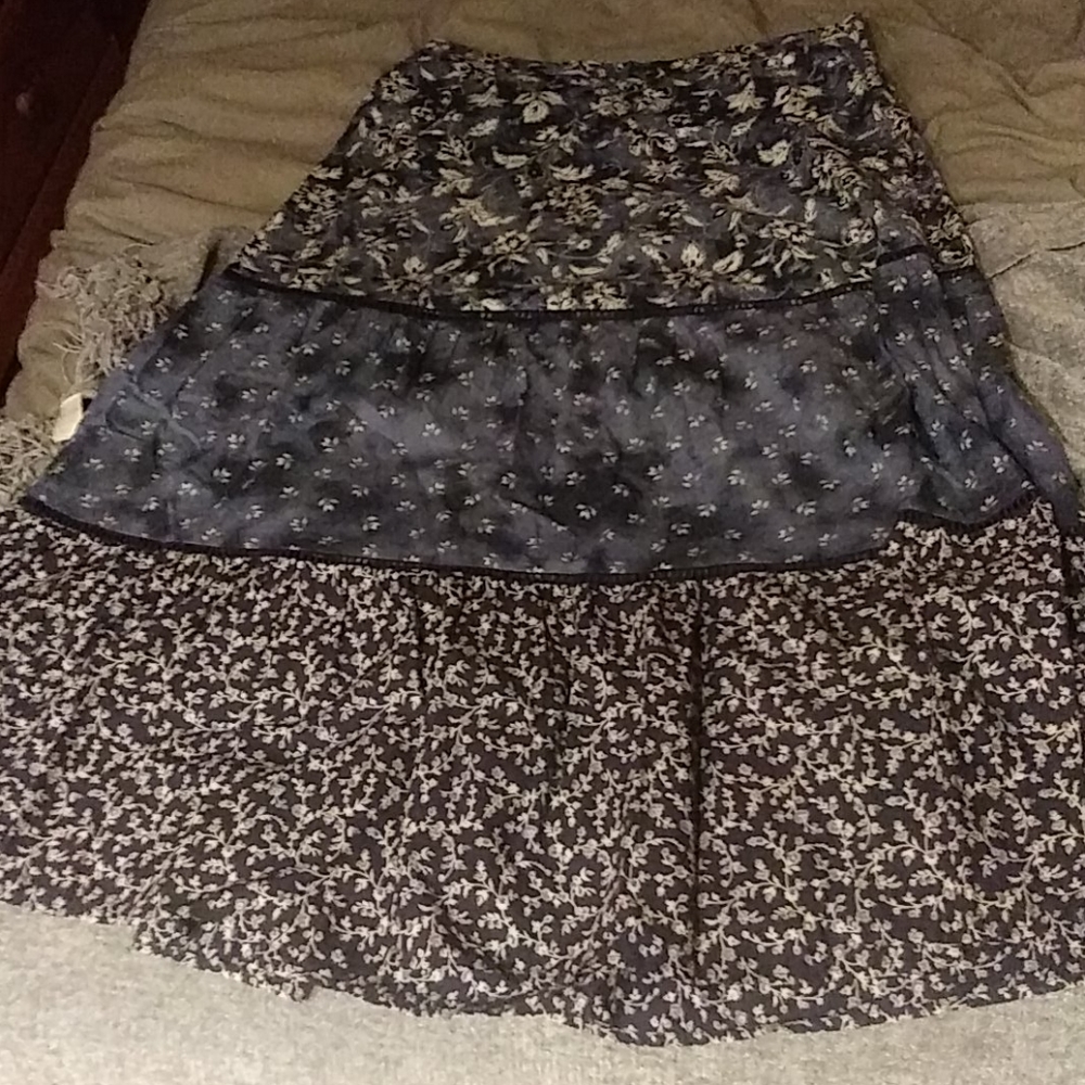 GAP floral skirt